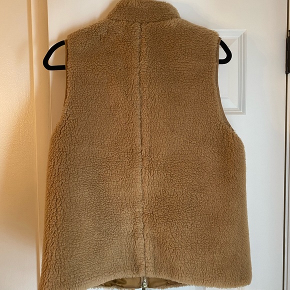 JCrew Faux Fur Excursion Vest - Picture 3 of 4